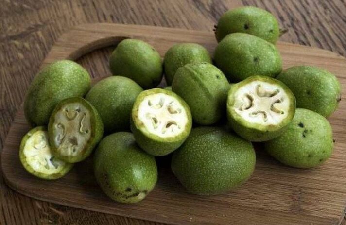 green walnut against papillomas and warts